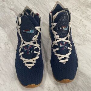 Lebron 17 navy Uconn sneakers size 15